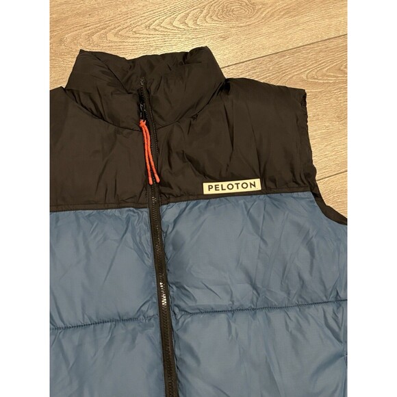 Peloton Aspen Puffer Vest Women's Size XXL Black and Blue Full Zip Insulated - Picture 4 of 8